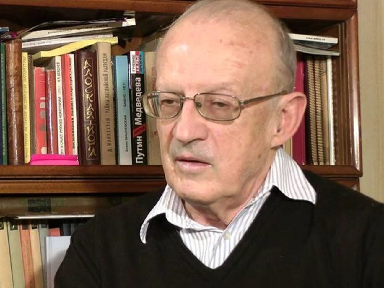 Андрей Пионтковский:&nbsp;Товарищ Сталин тоже сошел с ума и реально готовился к ядерной войне с Западом. Это совершенно не нравилось другим членам Политбюро, и в результате внезапно выяснилось, что у Сталина агональное дыхание Чейна-Стокса