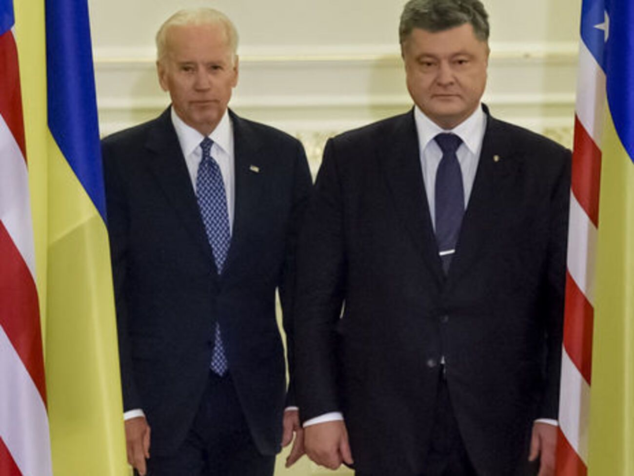Порошенко и Байден поговорили о реформах в Украине и продолжении их поддержки со стороны США