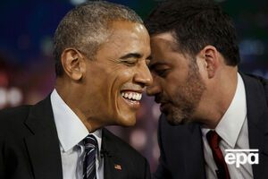 Обама (на фото) не впервые подтрунивает над Трампом