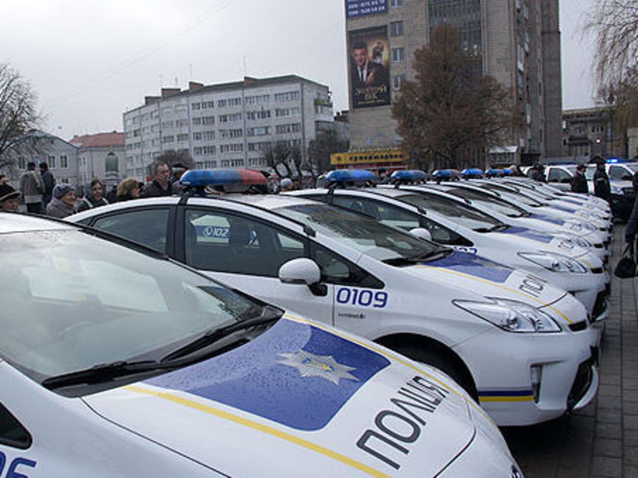 Полиция: Правоохранители требовали деньги у своих подчиненных и гражданских
