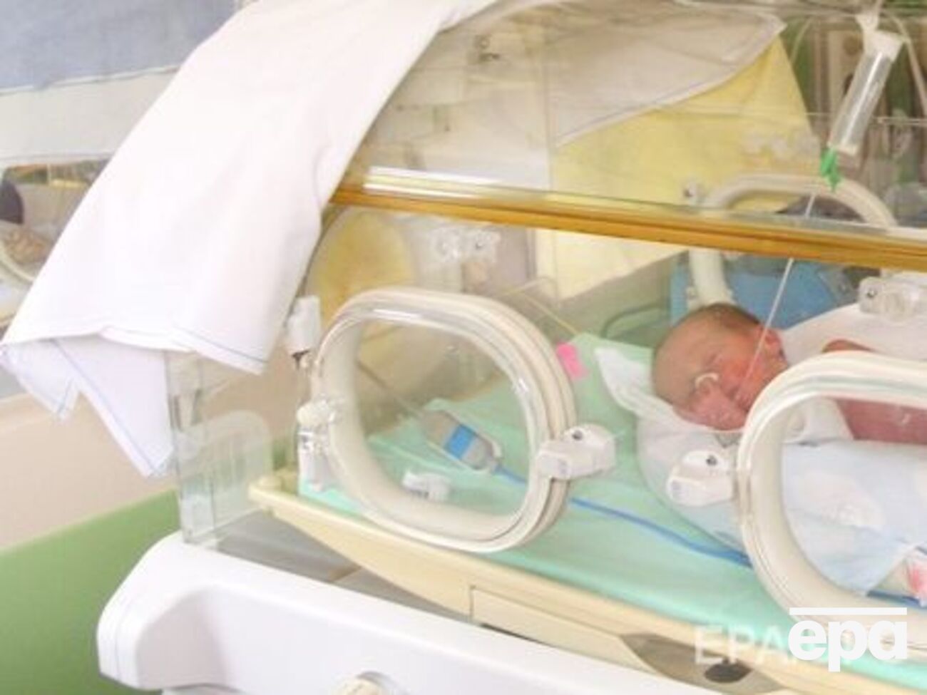 Полицейский сумел принять роды до прибытия врачей