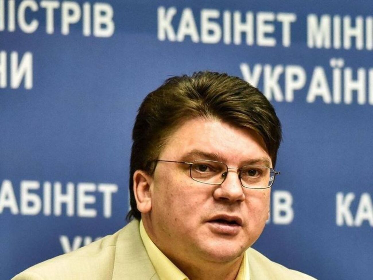 Жданов подал электронную декларацию