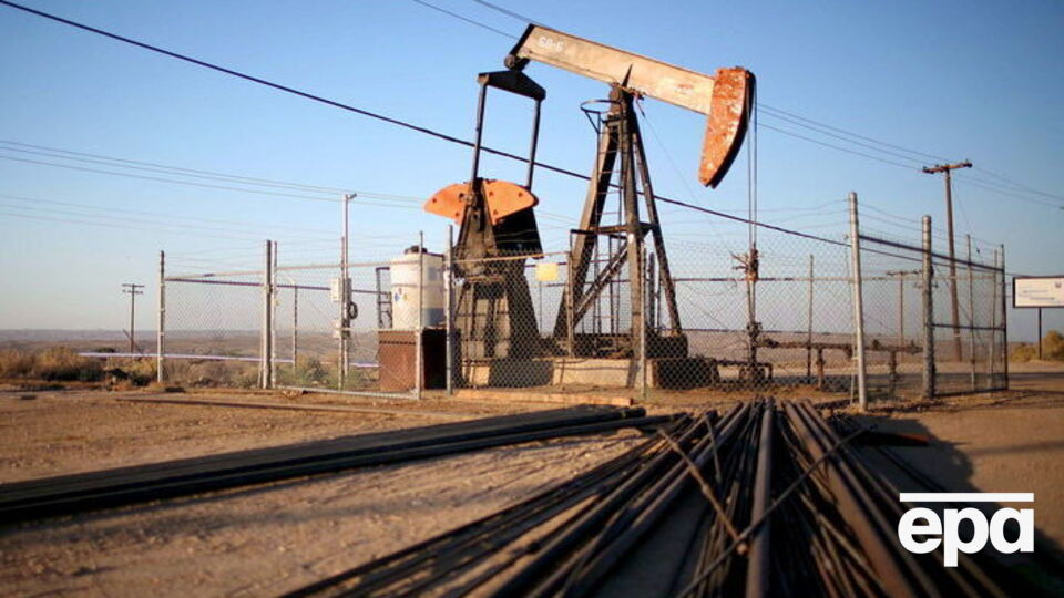 Стоимость нефти существенно упала