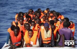 На небольшой лодке море пытались пересечь более 100 человек