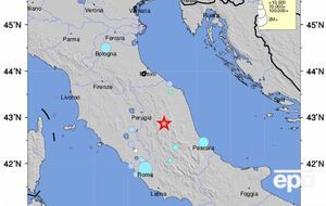 Эпицентр землетрясения на карте отмечен звездой