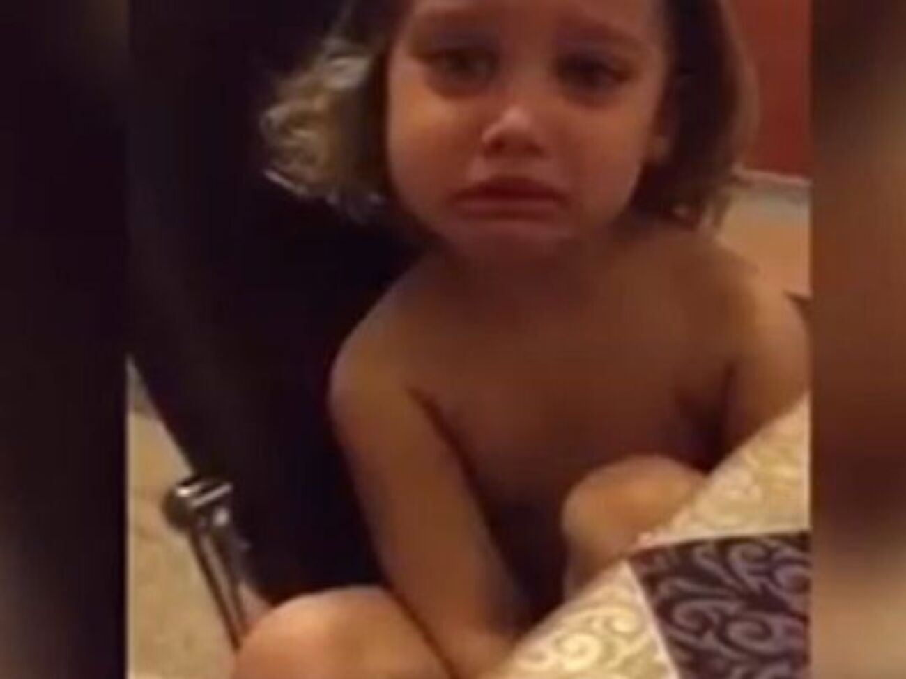 Девочку довел до слез факт, что ее папа – не король