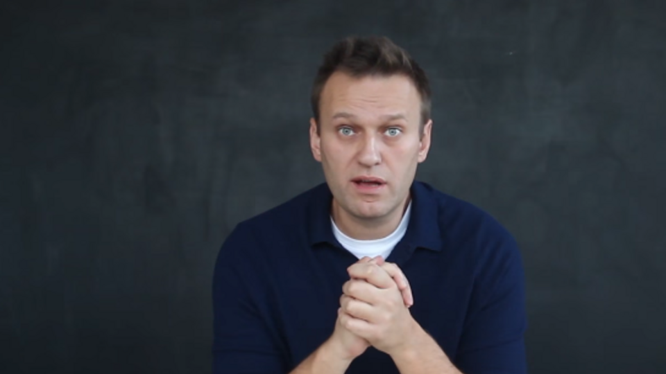 Навальный: Схема "ворую здесь, трачу там" настолько прижилась в системе ценностей современного чиновника, что никакими указами ее не искоренить