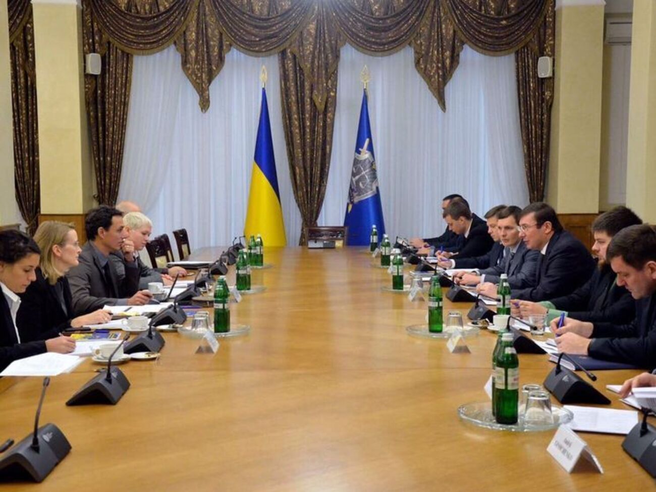 Луценко:&nbsp;Мы договорились усилить сотрудничество по обмену информацией с МУС