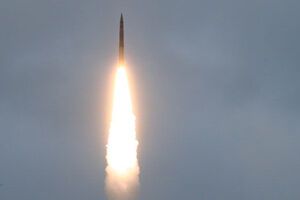 Российские военные запустили гиперзвуковой летательный аппарат