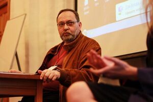 Угарова не выпустили из страны