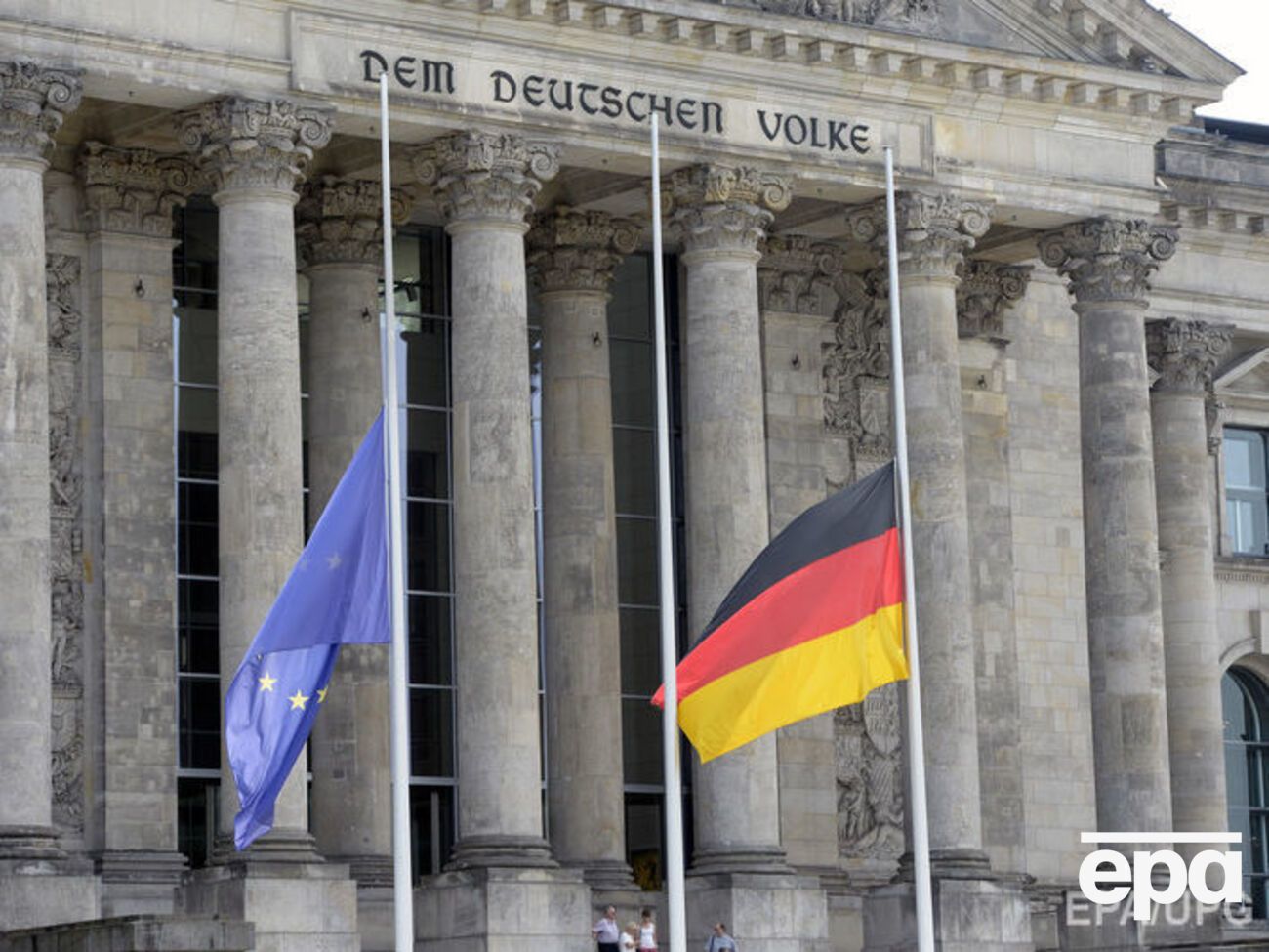 МИД Германии считает нецелесообразным расширять число участников переговоров в нормандском формате