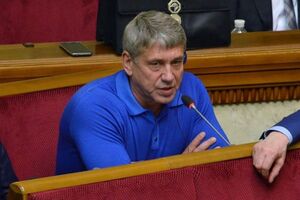 Насалик задекларировал 11 наручных часов и картину Ивана Айвазовского