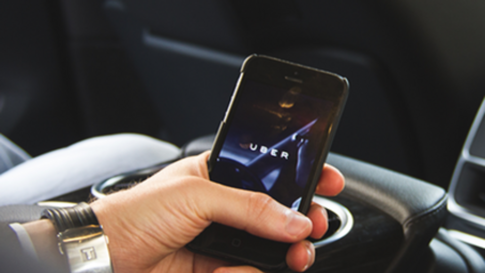 Uber придется заплатить истцам около 80 тыс. фунтов стерлингов ($100 тыс.)