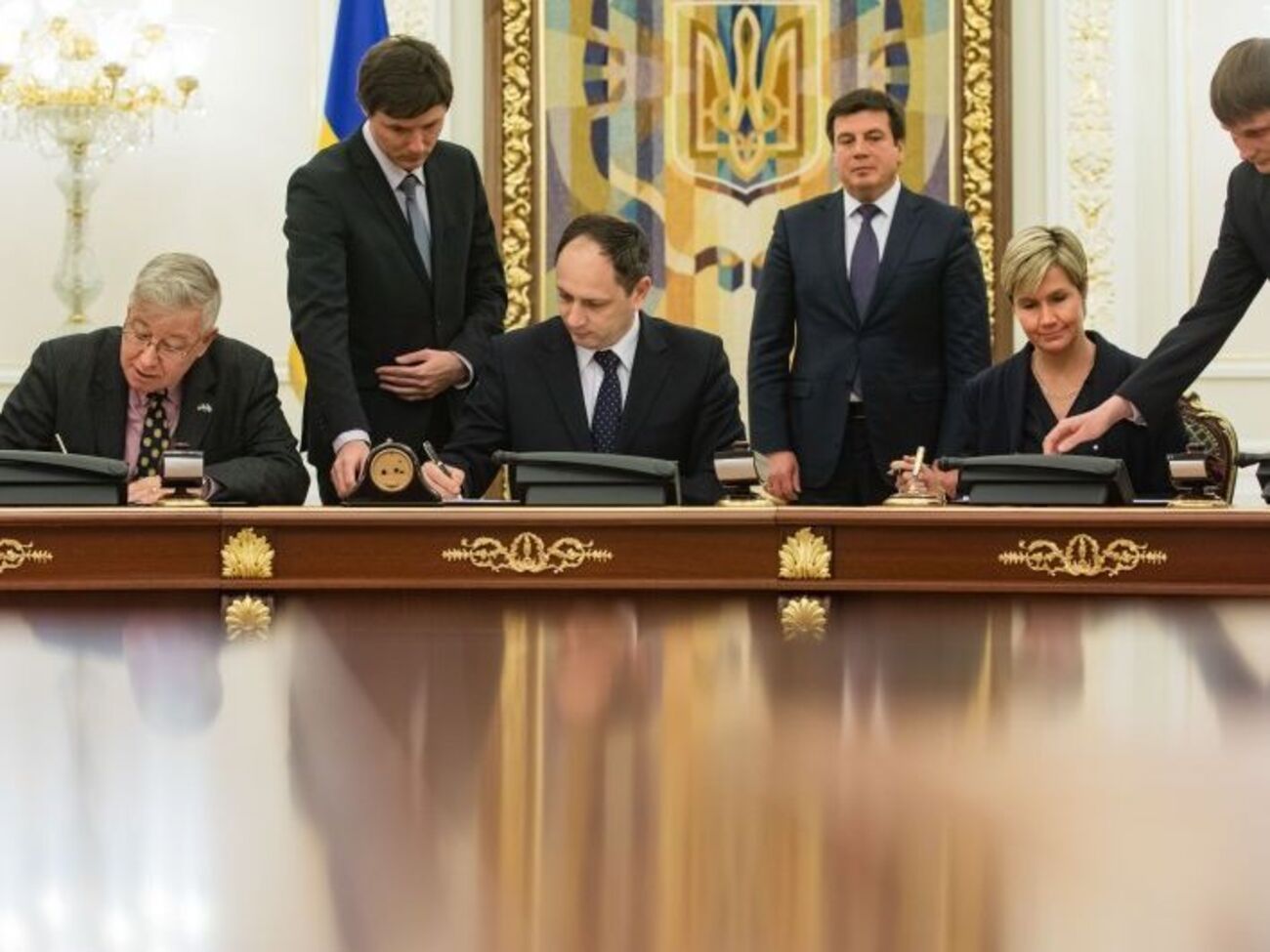 Подписали меморандум в Администрации Президента