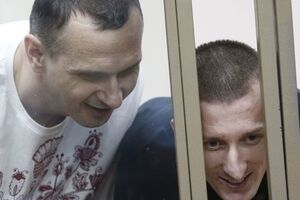 Украина требует подтвердить документально якобы российское гражданство украинцев Сенцова и Кольченко