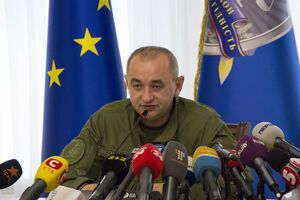 Матиос: Больше $2 млрд были выплачены бюджетникам, чтобы власть устояла