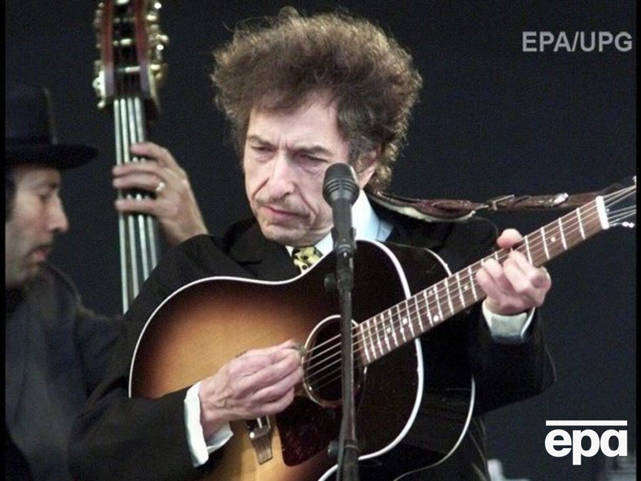 Дилану присудили премию&nbsp;"за создание новых поэтических выражений в концепции американской песенной традиции"