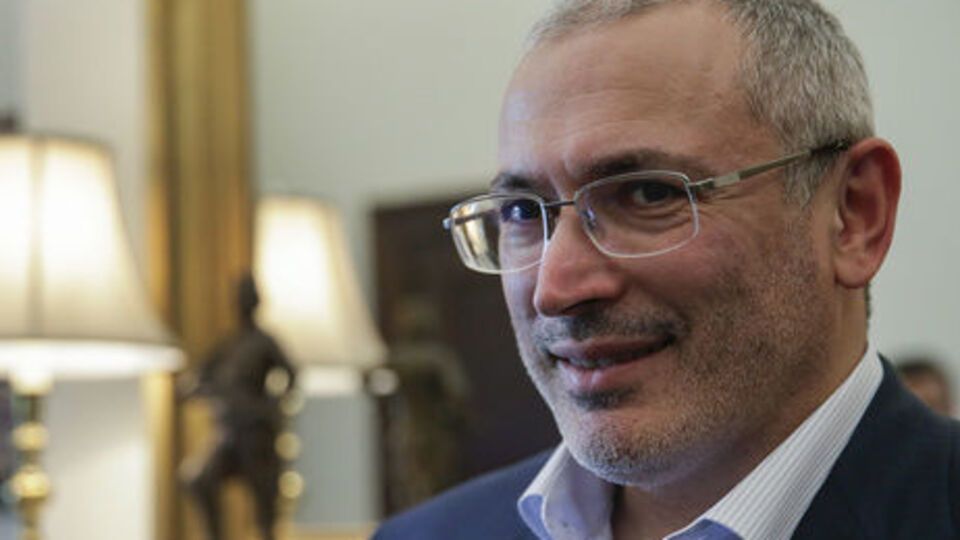 Российские власти обвиняют Ходорковского в убийстве мэра Нефтеюганска