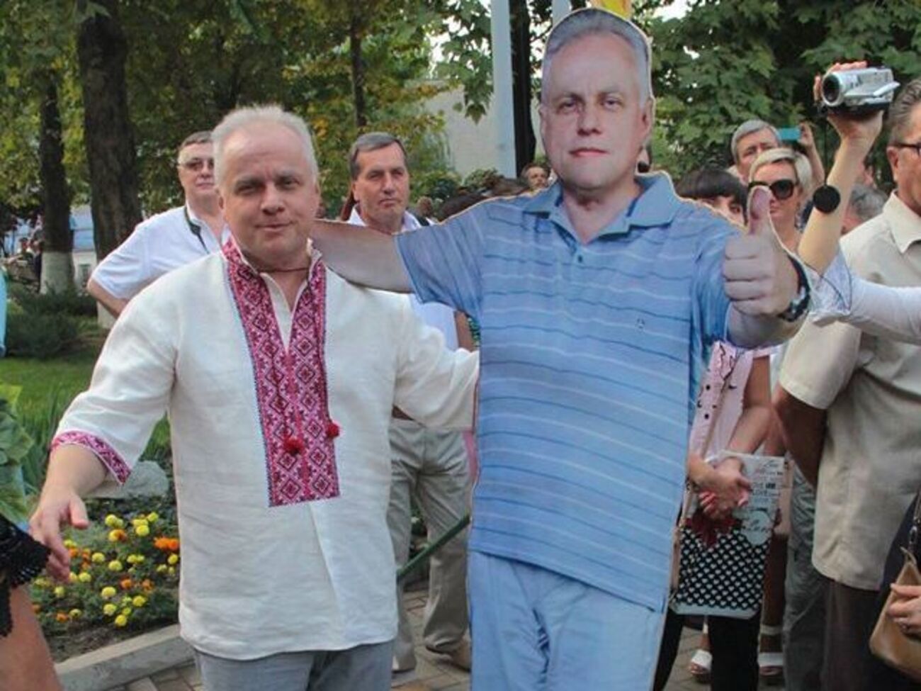 Николай Фролов выяснил, что числится владельцем семи квартир и автомобиля, к которым он не имеет отношения