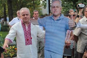 Николай Фролов выяснил, что числится владельцем семи квартир и автомобиля, к которым он не имеет отношения