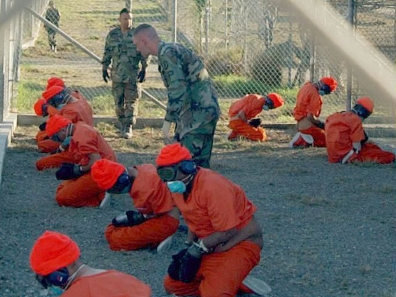 Заключенные смогут переждать стихию в убежище