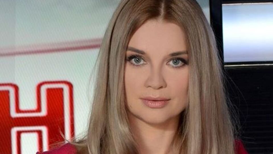Таран начала вести выпуск новостей в одной туфле