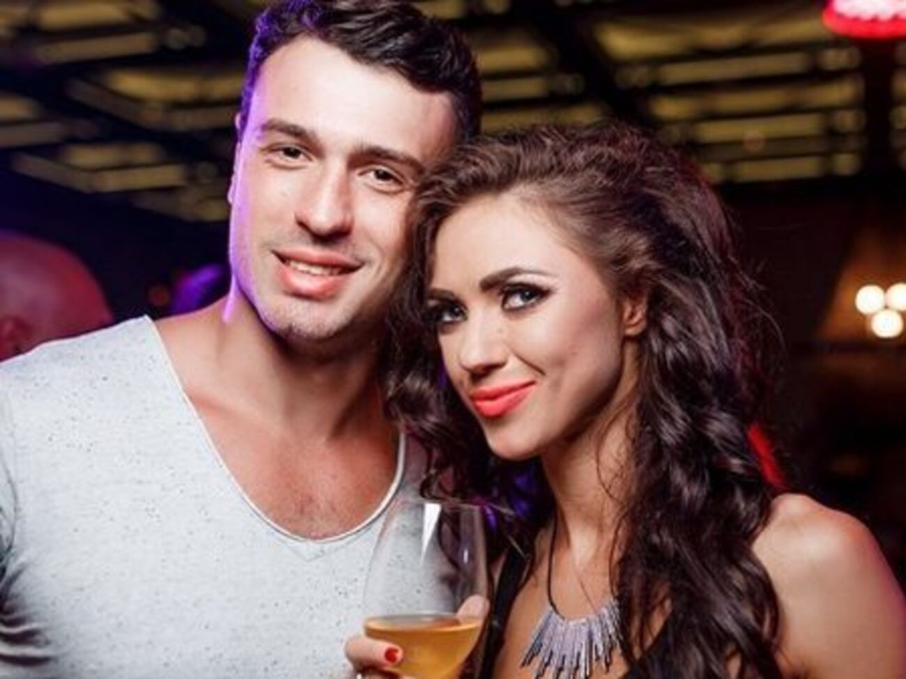 Роман со Стрижаковым длился у Вики больше года