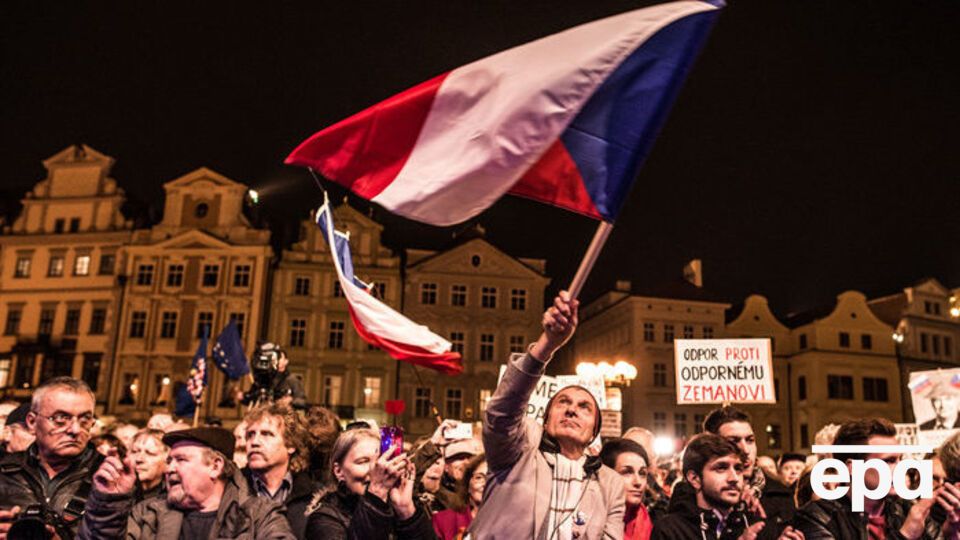 В Праге прошел многотысячный протест
