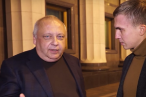 Грынив отказался объяснять, за какие средства его семья купила квартиру и машину