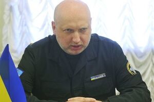 Турчинов заполнил е-декларацию