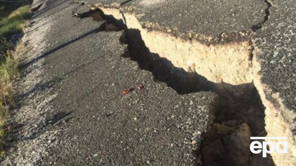 Землетрясение спровоцировало разрушения в итальянских городах