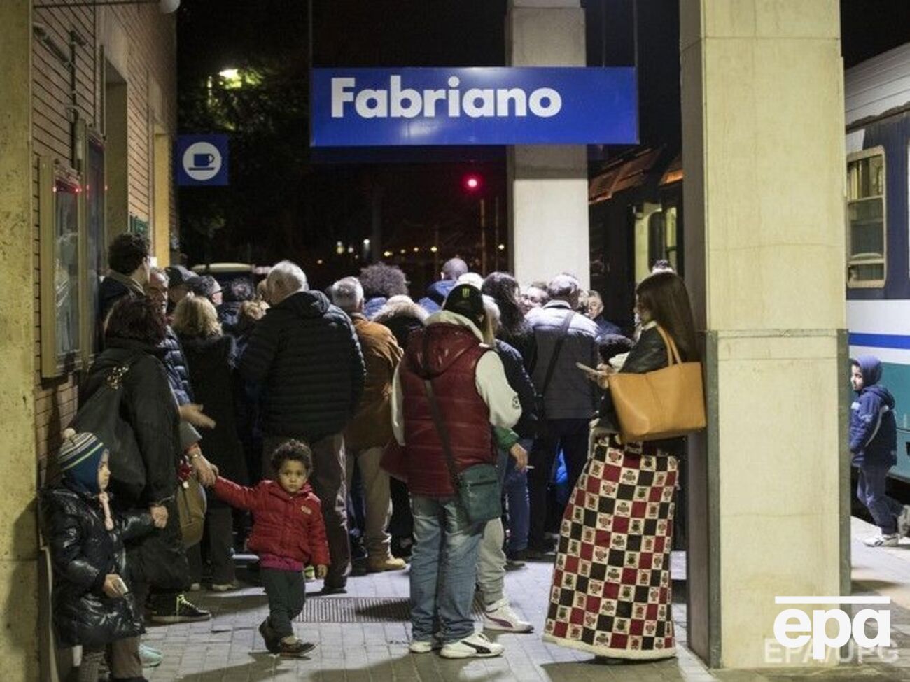 Многие жители центра Италии не ночуют дома, опасаясь подземных толчков