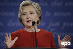 Клинтон за неделю потеряла 11% преимущества над Трампом