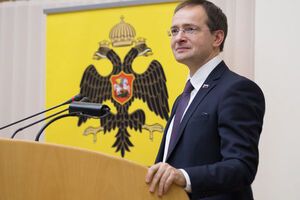 По словам Мединского, Россия финансирует культуру в той мере, в которой "может себе это позволить"