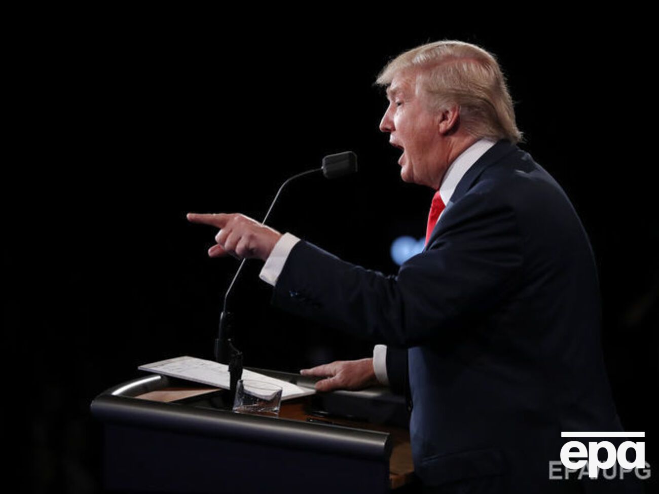 Трамп назвал Twitter, Google и Facebook "бессовестными медиа"