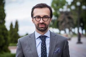 Сергей Лещенко (на фото): Сергей Левочкин как-никак чиновник с 1999 года, поэтому наличие виллы отрицал