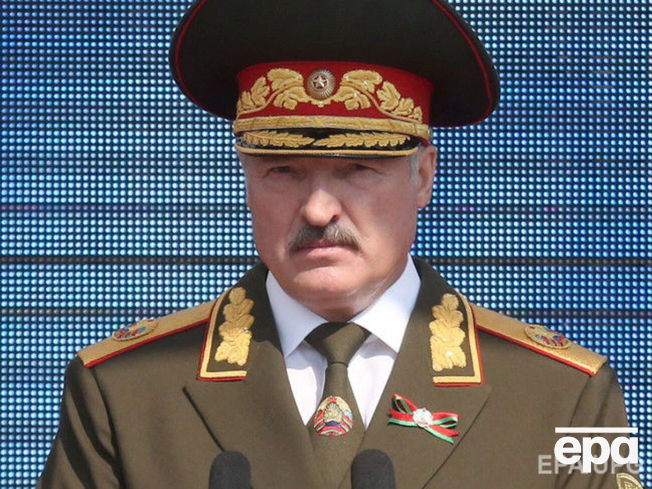 Лукашенко пожелал ОАЭ больше дождей и снега