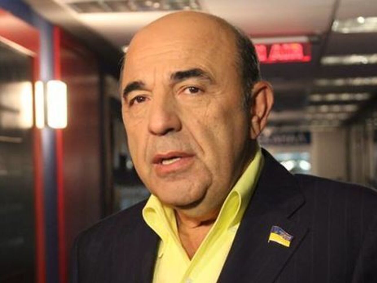 По словам Рабиновича, требование Европейского союза всем госслужащим Украины задекларировать свои доходы "просто шикарное"