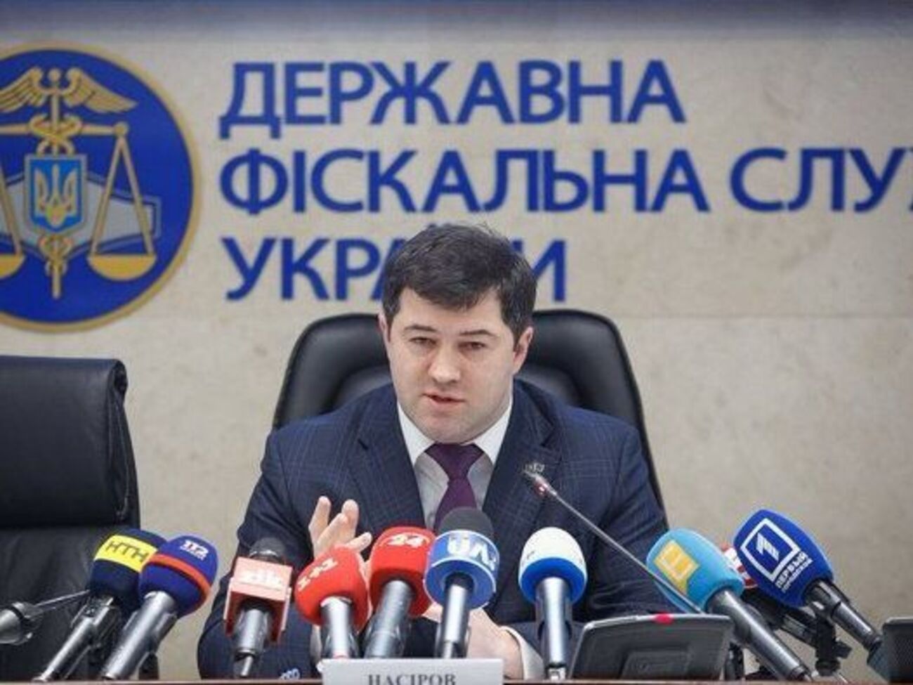 Насиров опубликовал электронную декларацию