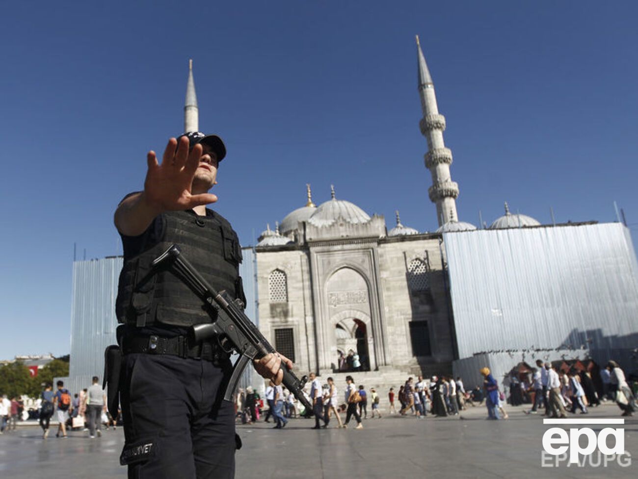 Режим ЧП в Турции истекает 19 октября