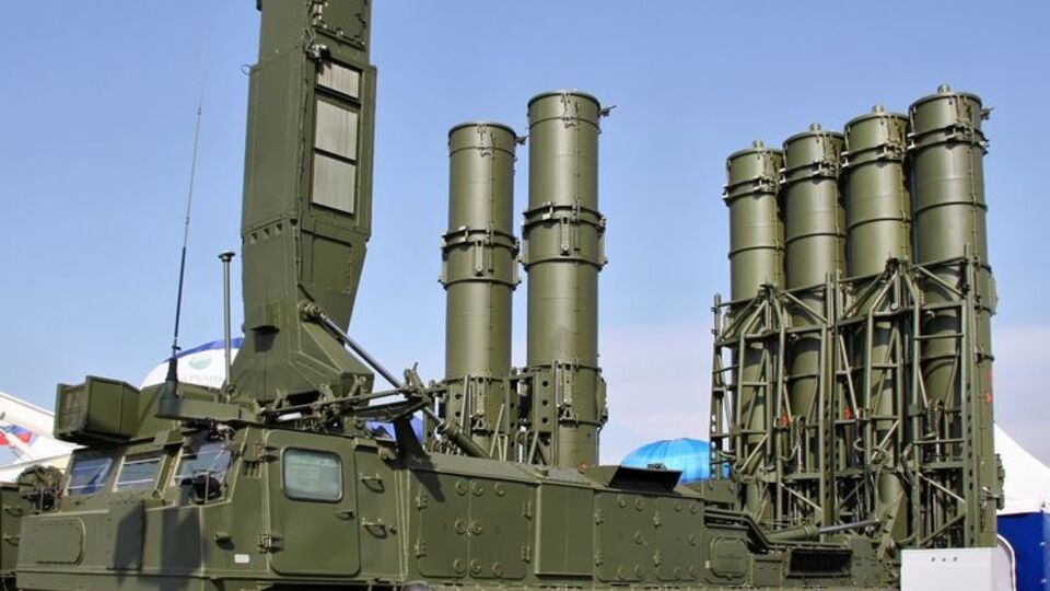 РФ перебросила в Сирию "Антей-2500"