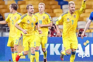 Украинская сборная планирует завершить год товарищеским матчем