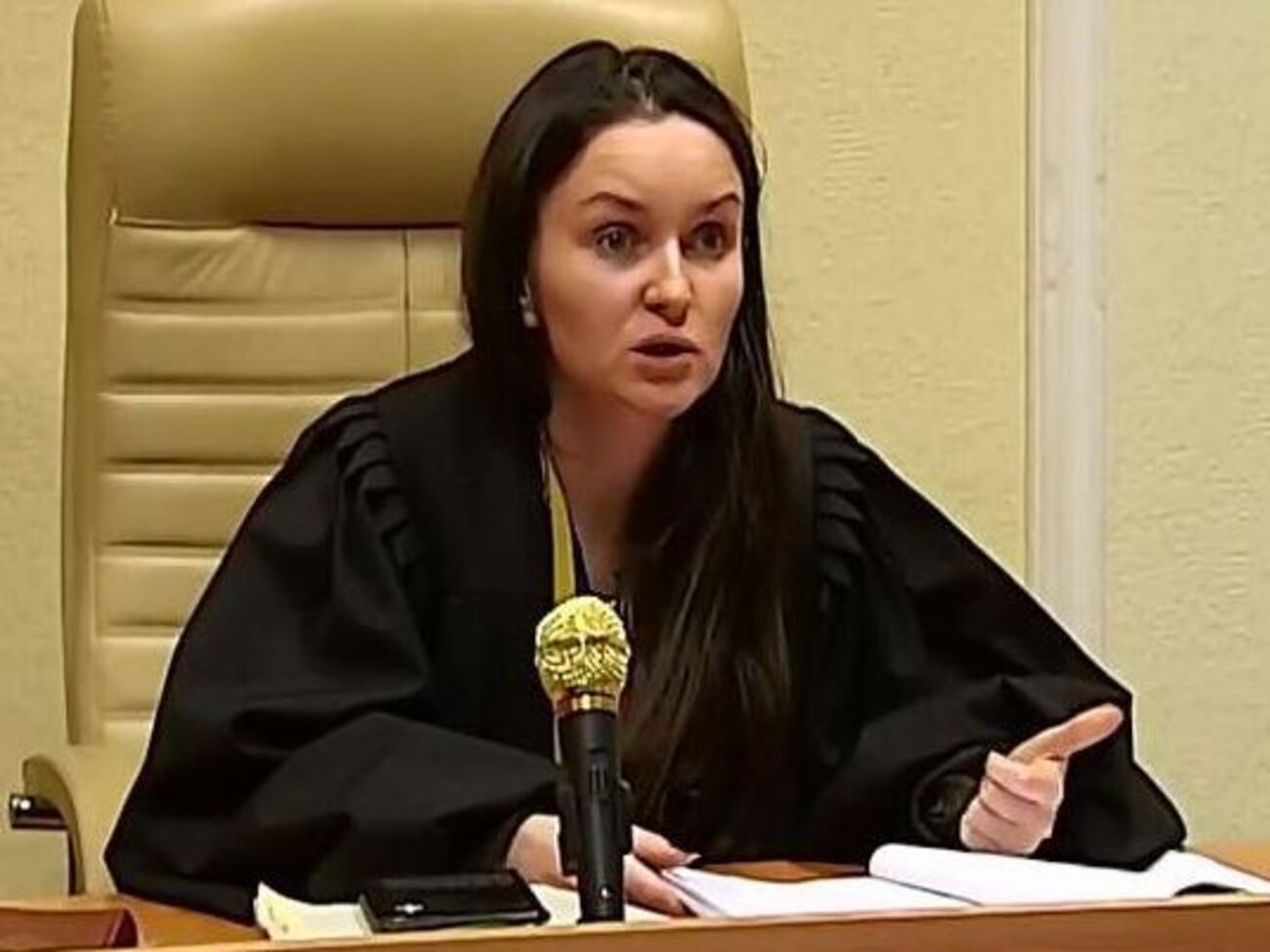 Экс-судья Оксана Царевич обжаловала увольнение в суде
