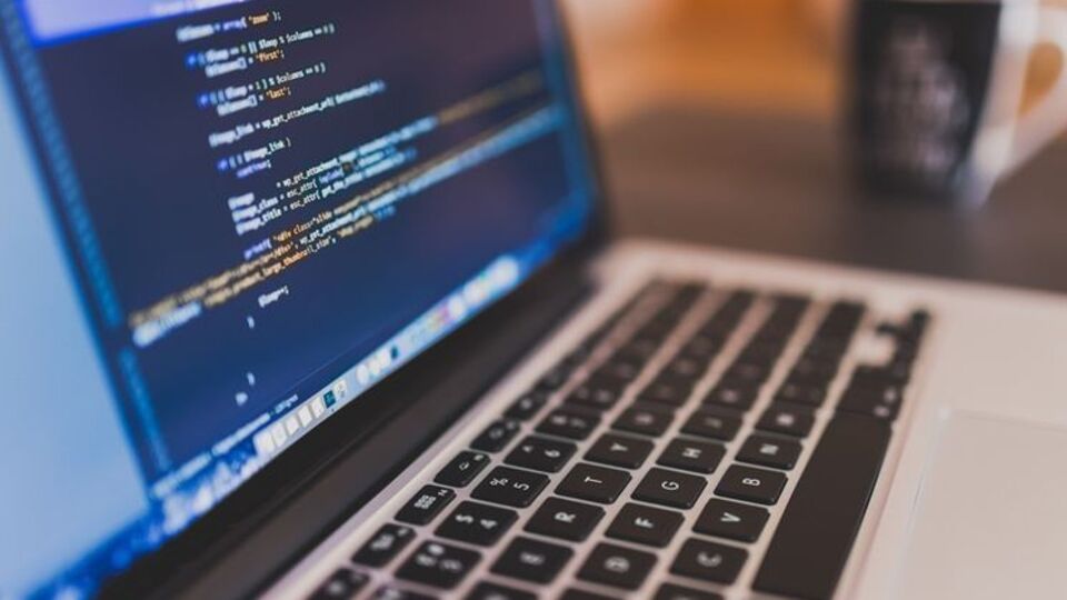 Форма е-деклараций НАПК не соответствует законодательству, заявил Петренко