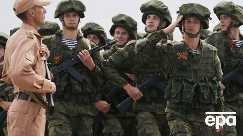 В России будут подписывать краткосрочные контракты с военными, в том числе для участия в операциях за рубежом
