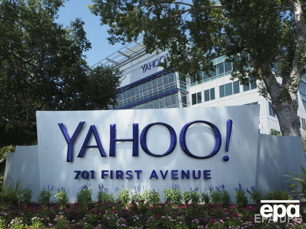 Yahoo отвергла обвинения агентства Reuters