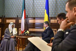 Порошенко принял верительные грамоты от иностранных послов