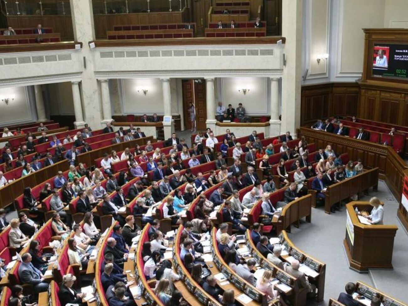 Рада приняла законопроект о перераспределении кредита для обустройства пунктов пропуска на границе Украины и Польши