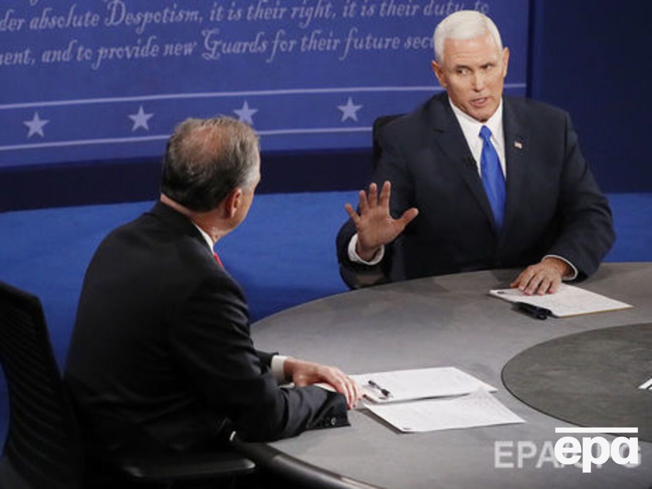 Пенс рассказал пословицу про Россию, которую сам и придумал