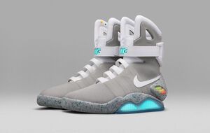 Nike выпустила 89 пар самошнурующихся кроссовок